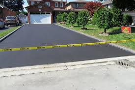 Best Concrete Driveway Installation  in Green Oaks, IL