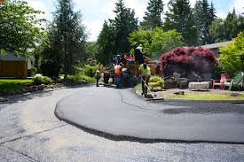 Best Recycled Asphalt Driveway Installation  in Green Oaks, IL